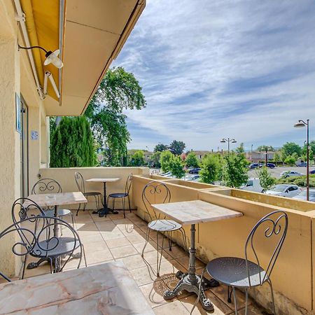 Hotel Les Nevons LʼIsle-sur-la-Sorgue Exterior foto